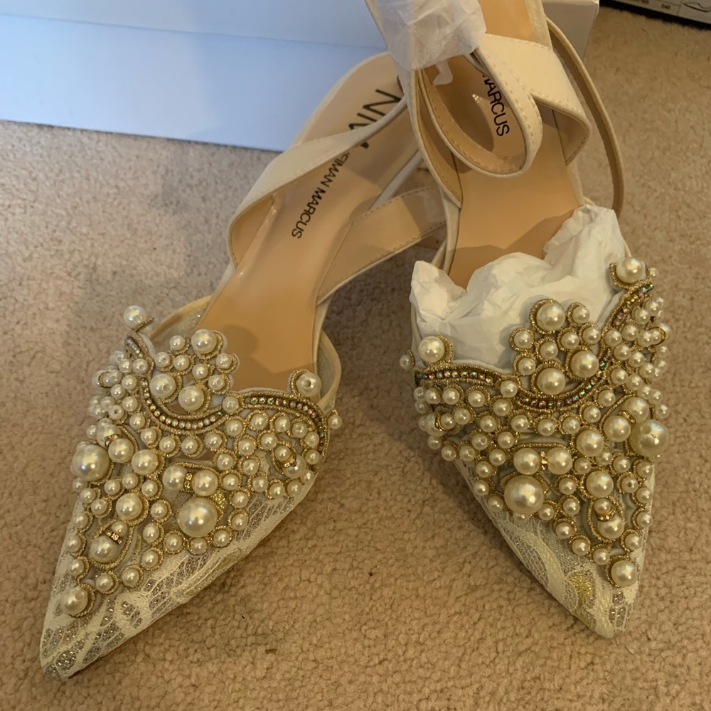 Neiman  Marcus Ivory and White Pearls heels size 8